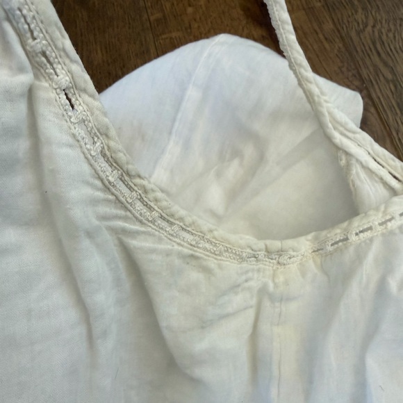 White Cotton Dainty Flowy Coquette Camisole Spring Top Hinge - Picture 7 of 10